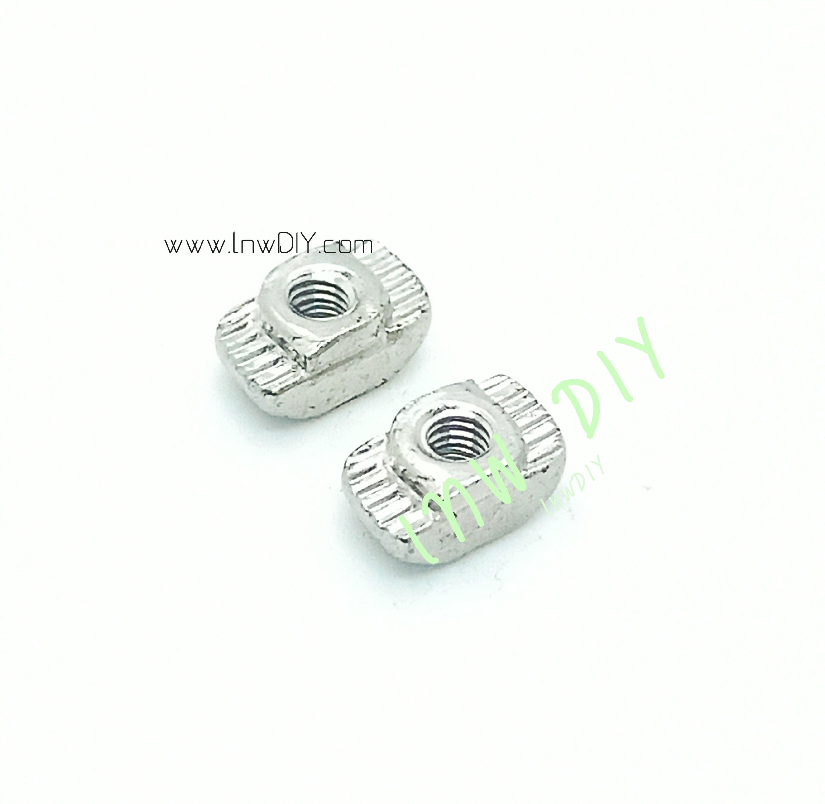 Free Nut M4 สำหรับอลูมิเนียมโปรไฟล์ Series 20 / ชิ้น