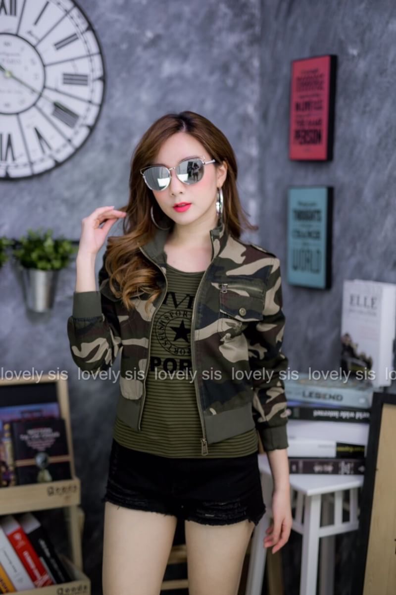 เซตเสื้อ 2 ชิ้น เสื้อแจ็คเก็ตลายทหาร+เสื้อกล้าม