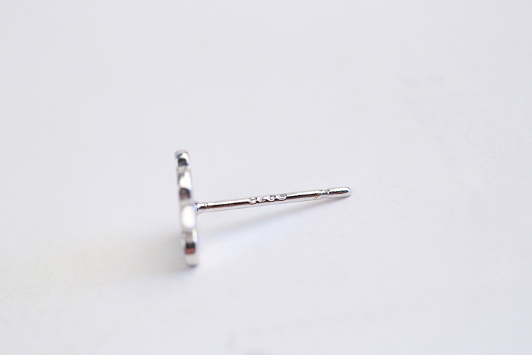 ต่างหูสำหรับผิวแพ้ง่าย เงินแท้ 92.5% เมฆฝนลมหนาว