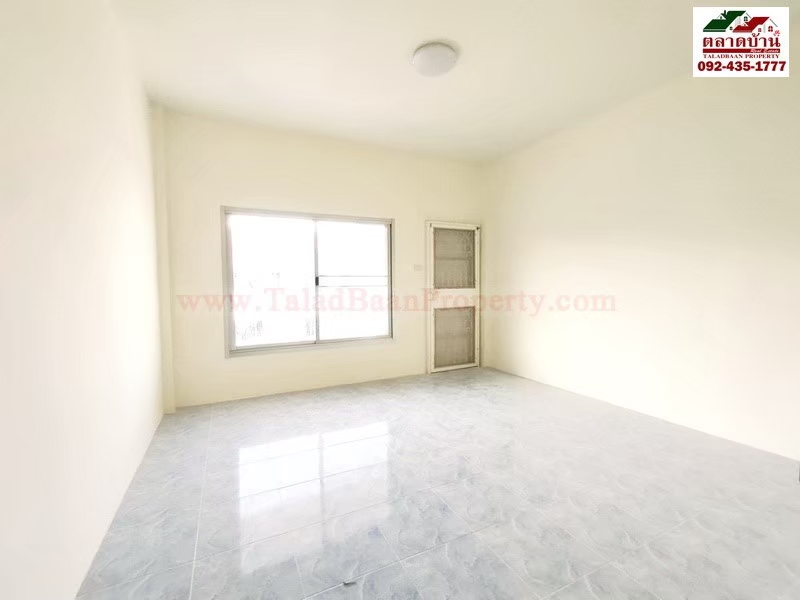 ทาวน์เฮ้าส์ 3 ชั้น ม.สุภาวัลย์ ซ.หทัยราษฎร์ 6 รามอินทรา คลองสามวา กรุงเทพฯ บ้านสวย พร้อมอยู่ ทำเลต้นโครงการ