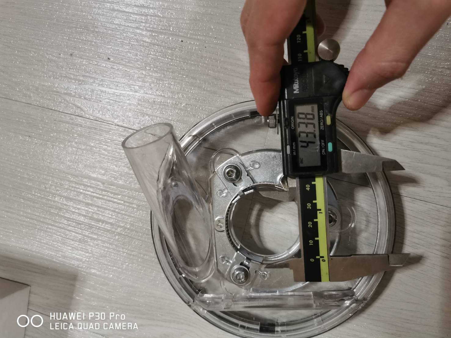 G25 ชุดบังใบดักฝุ่นต่อกับเครื่องดุดฝุ่น สำหรับหินเจียร 4 นิ้ว ใบ 110/115 มิล