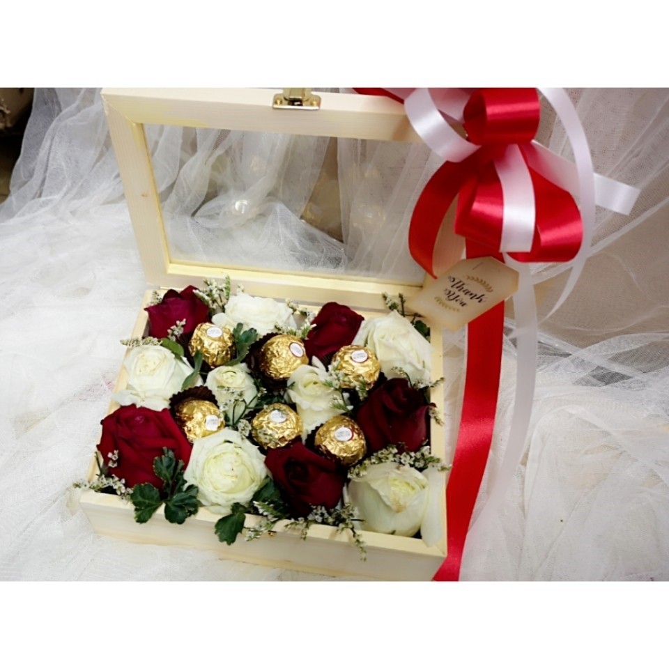 กล่องดอกไม้อบแห้ง ช็อคโกแลต (Flower Box)
