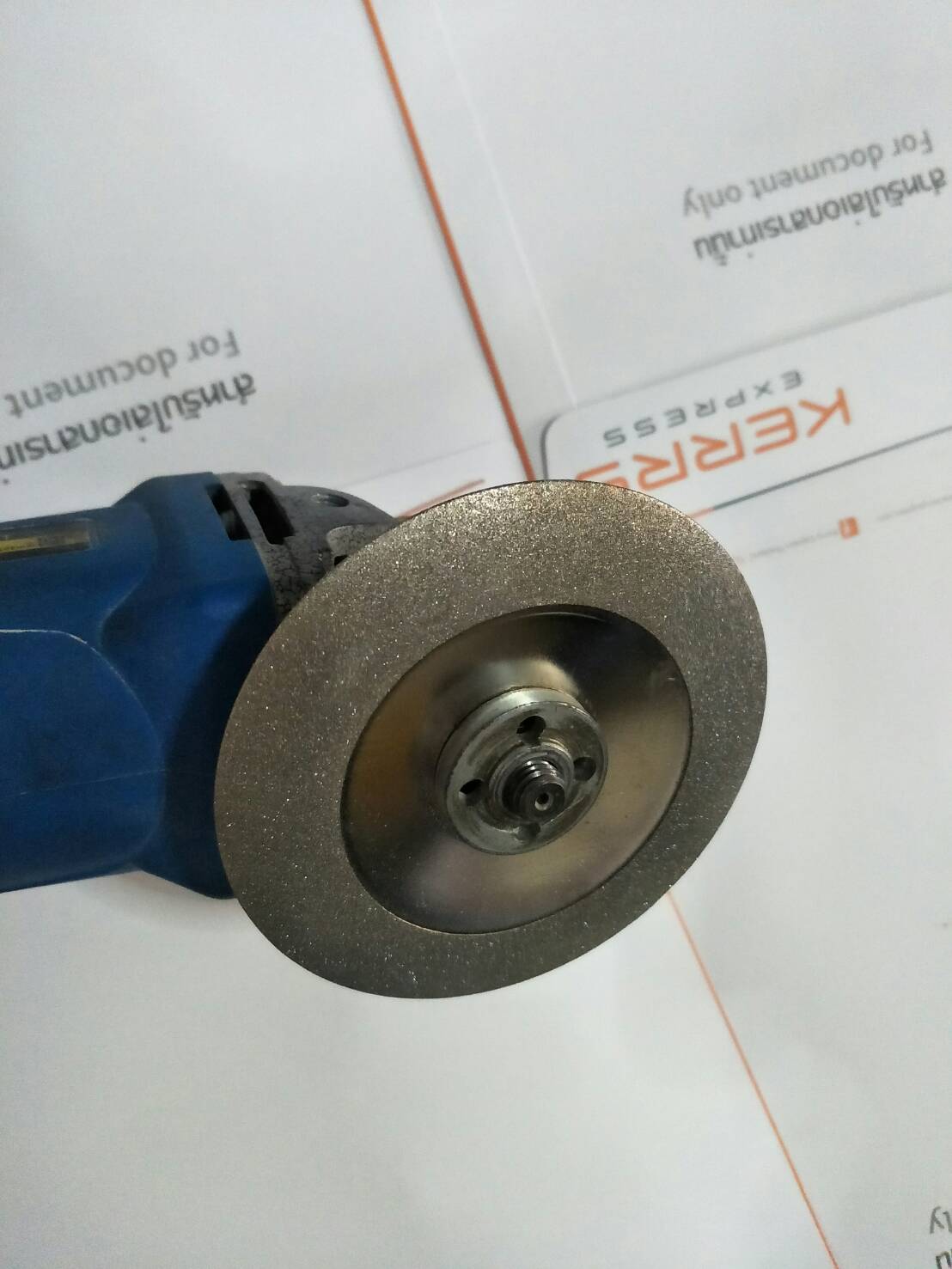 DG32 ใบเจียรเพชรละเอียด เบ 120 รูเพลา 16 มิล ใส่หินเจียร 4 นิ้ว ทรงจานบิน โค้ง