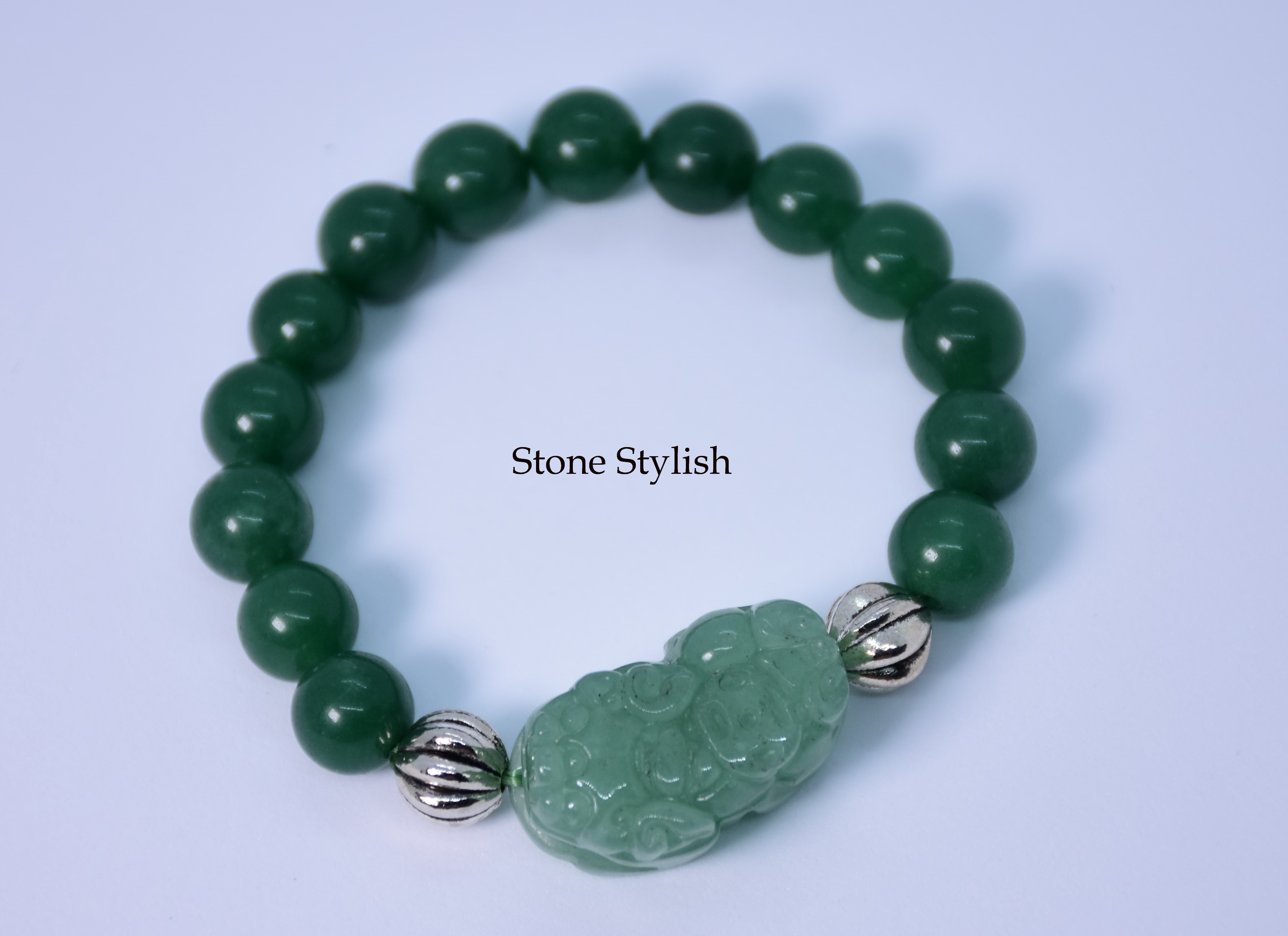 **สินค้าหมด**สร้อยข้อมือ กรีนอเวนเจอรีน บราซิล (Green Aventurine Stone) ขนาด 10 มิล ใส่หัวปี่เซี๊ยะ