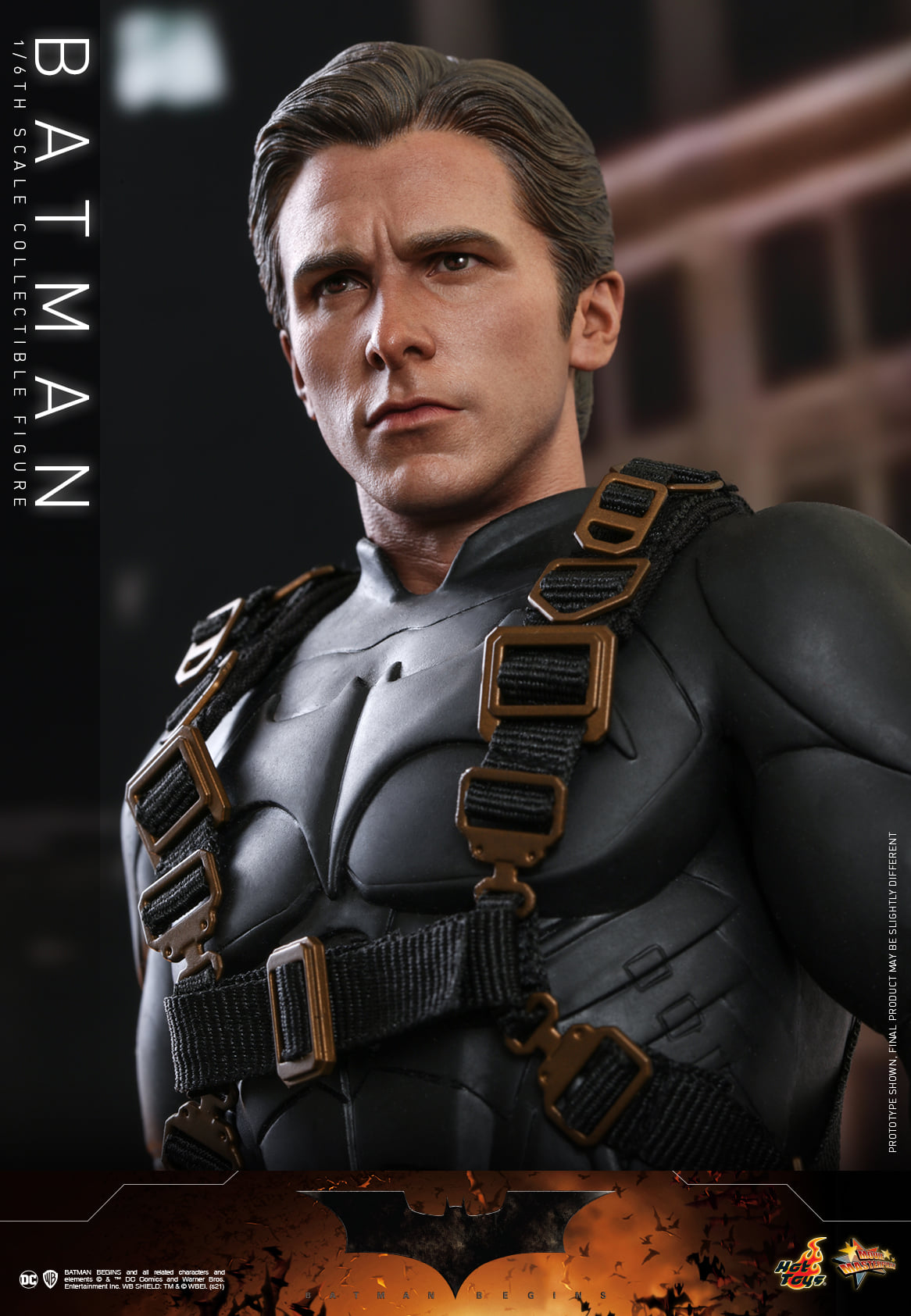 Hot Toys MMS595 1/6 Batman Begins - Batman