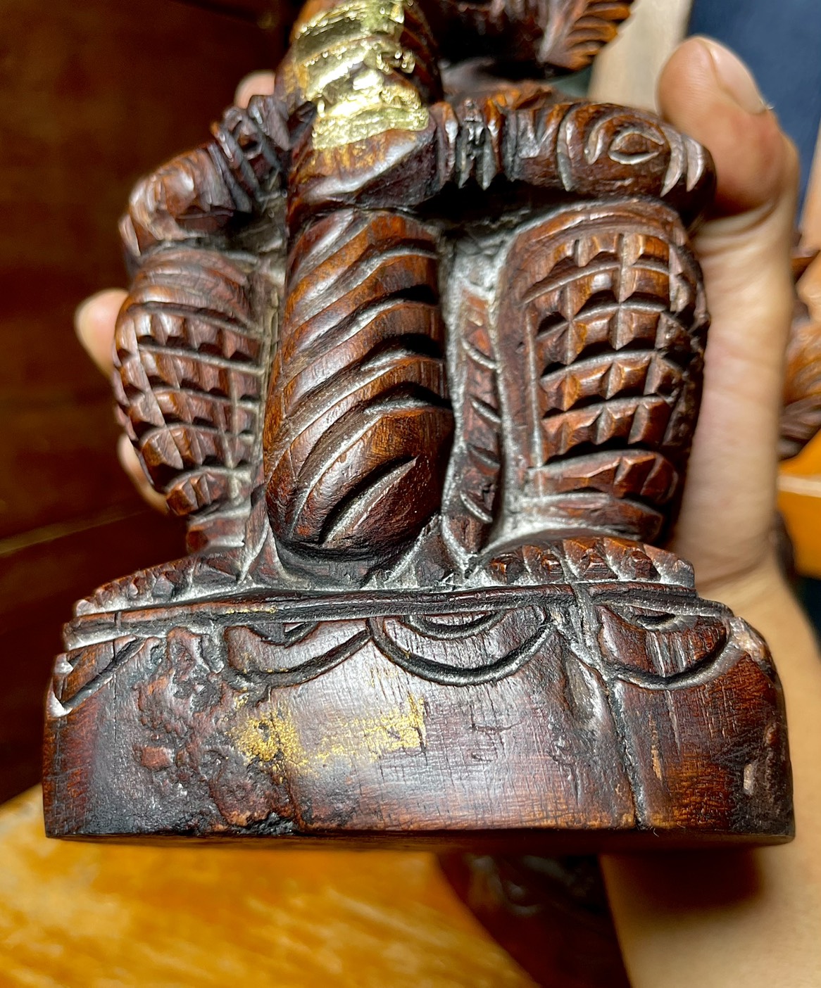 หนุมานไม้สักแกะสลัก หลวงพ่อดิ่ง วัดบางวัว หนุมานไม้โบราณ