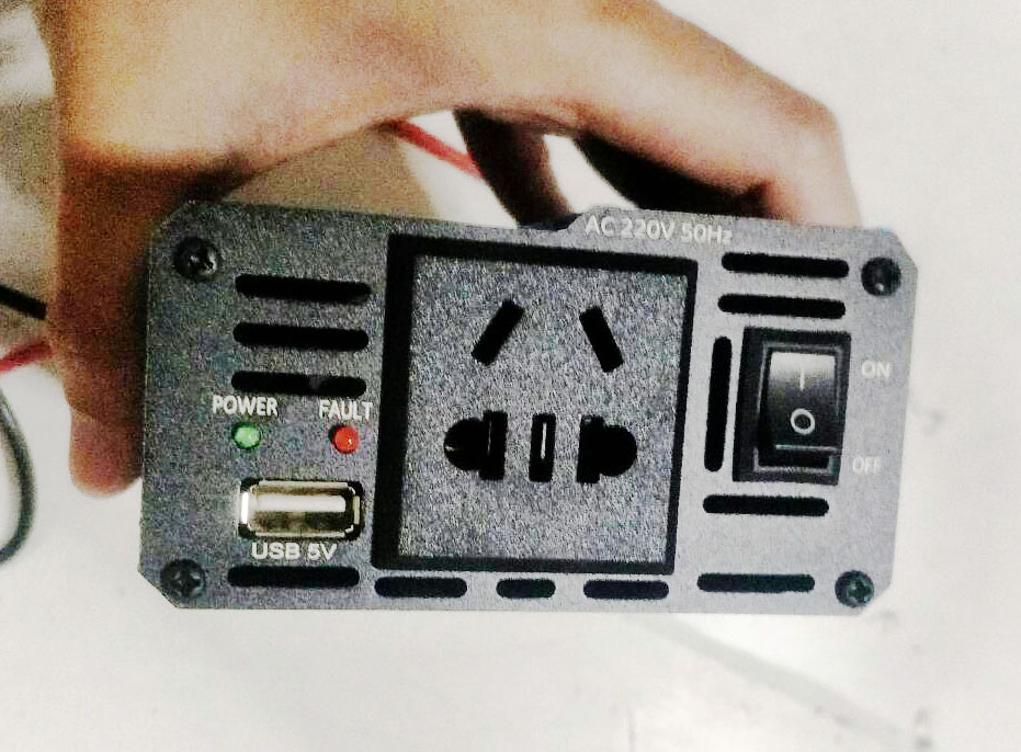 ADE06 ตัวแปลงไฟรถ 12v เป็นไฟบ้าน 1200 วัตต์ !! มีตัดไฟเกิน กันพัง สำหรับแคมปปิ้ง สถานที่ไม่มีไฟฟ้าใช้ DIY