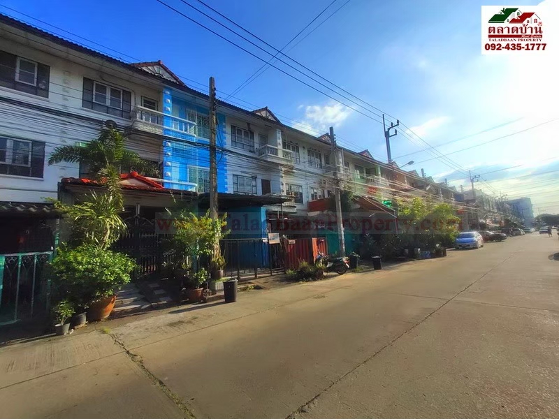 ทาวน์เฮ้าส์ 3 ชั้น ม.สุภาวัลย์ ซ.หทัยราษฎร์ 6 รามอินทรา คลองสามวา กรุงเทพฯ บ้านสวย พร้อมอยู่ ทำเลต้นโครงการ