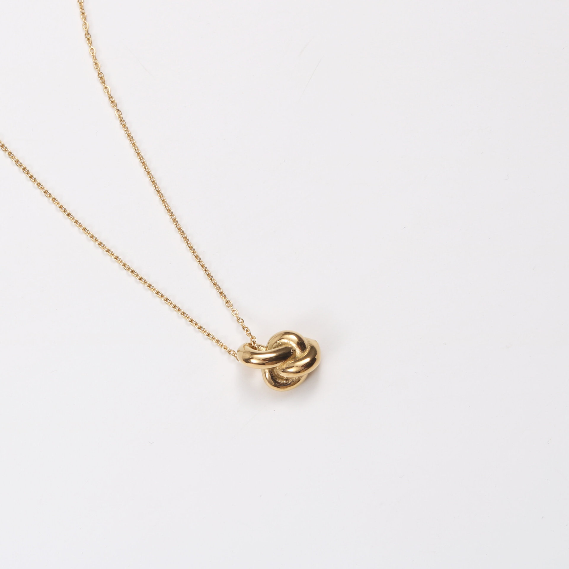 “เช็คสินค้าทัก line ก่อนโอนนะคะ”สร้อยคอสำหรับผิวแพ้ง่าย Chainss_NT382