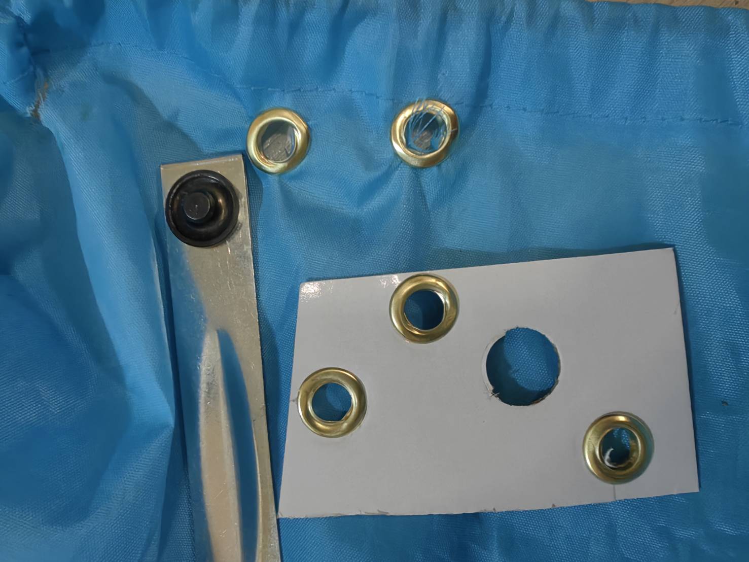 OT184 ที่ย้ำตาไก่ 8 มิล (เบอร์ 23) สำหรับงาน DIY พร้อมลูก 10 คู่