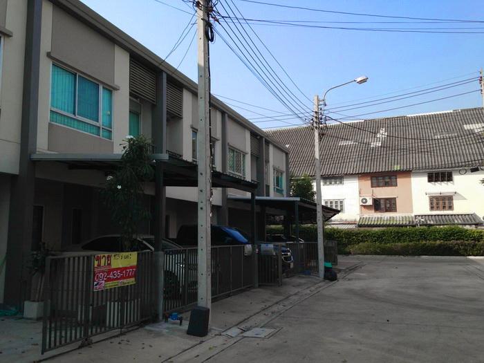 ทาวน์โฮม ลุมพินีทาวน์วิลล์ แจ้งวัฒนะ-ติวานนท์ ถ.สุขประชาสรรค์ 2 ซ.วัดกู้ ต.บางพูด ปากเกร็ด นนทบุรี บ้านใหม่-สวย ทำเลดีมาก