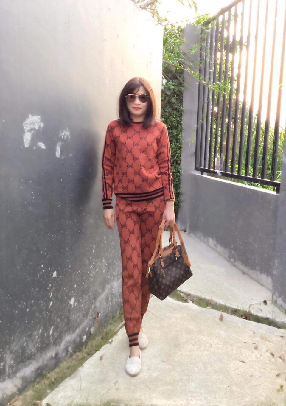 ชุดเซ็ทเสื้อกางเกงทอลายกุชชี่