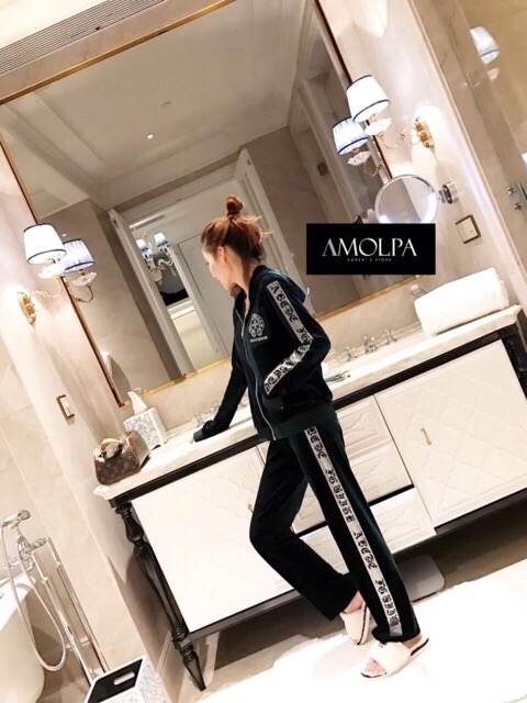 ชุดเซ็ท2ชิ้น เสื้อ+กางเกงขายาว ผ้ากำมะหยี่ งานป้าย