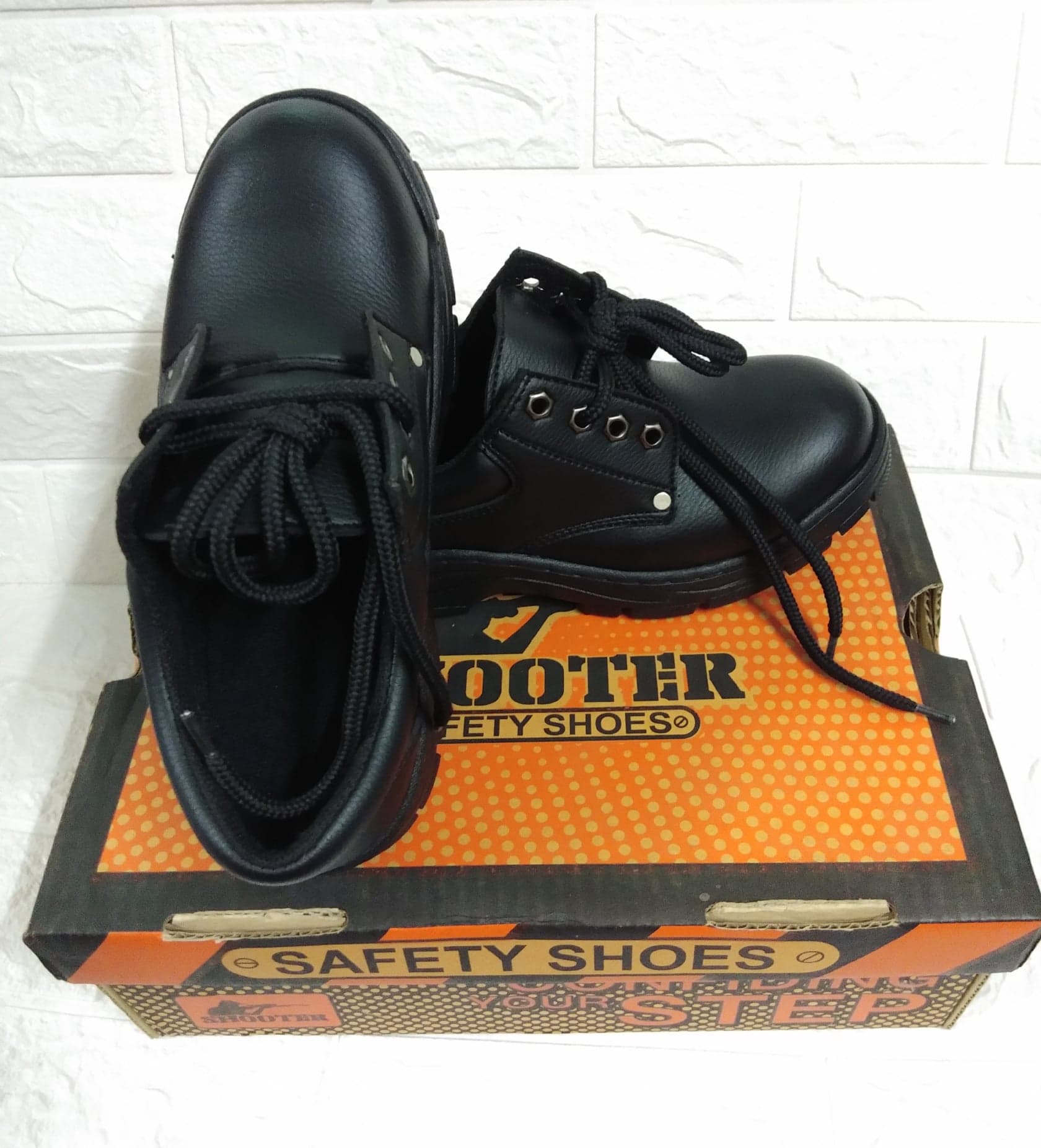 รองเท้าเซฟตี้ Shooter หัวเหล็ก