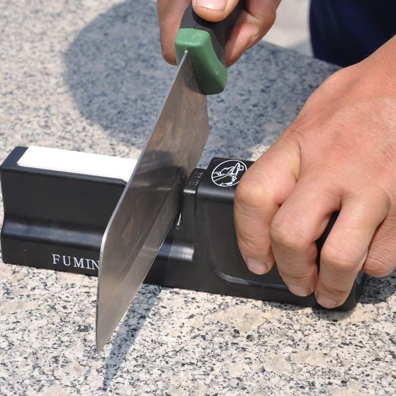 S03 ที่ลับมีด- กรรไกร รุ่นใช้ง่าย สบายกระเป๋า