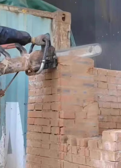 ES34 เลื่อยโซ่ตัดผนังปูน ขนาด 18 นิ้ว 7600 วัตต์ พร้อมปั๊มน้ำหล่อ