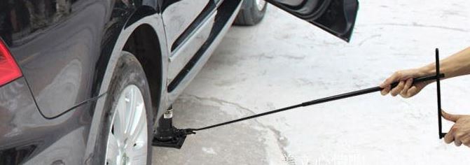 CARE08 แม่แรงมือหมุน 2 ตัน สะดวก ปลอดภัย ทนทาน สำหรับ รถเก๋ง รถกระบะ