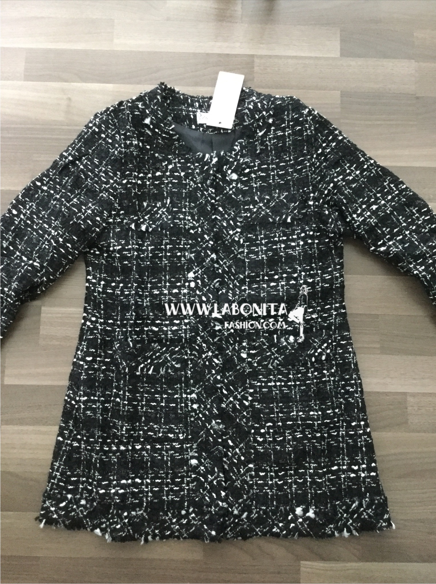 เสื้อคลุมผ้าทวีตชาแนลตัวยาว มีซับในทั้งตัว คุ้มค่าราคาที่สุดในสามโลก