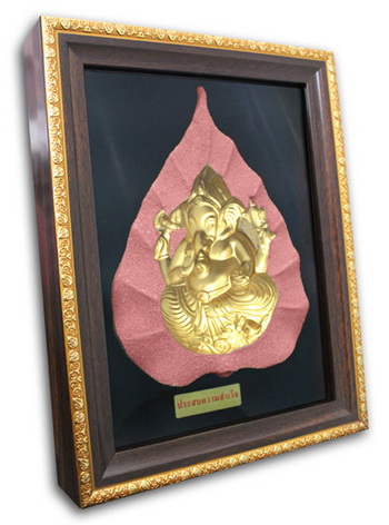พระมองตาม ศิลปะหินทราย พระพิฆเนศ พระหันหน้าได้ ทรายสีแดง ขนาด Size 21x27x5 cm. Price ราคา 1,600 บาท.