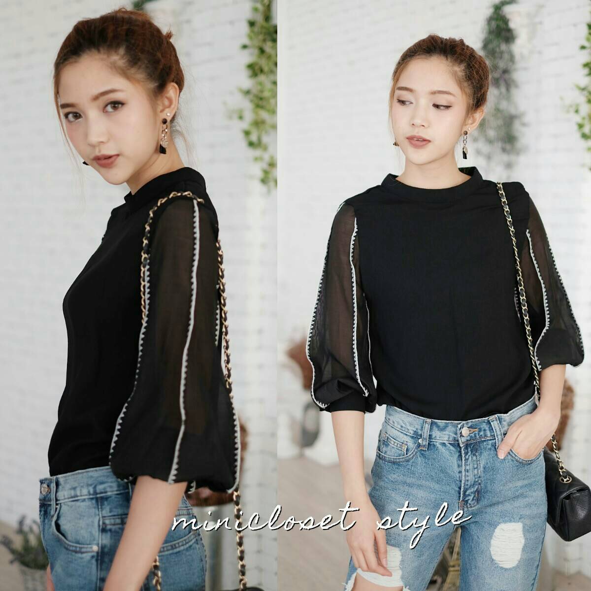 รุ่นนี้ห้ามพลาดเลยนะคะ ใส่สวยใส่ดูดี ของเข้ารอบ2 กับเสื้อแขนยาวคอปีน แขนกุ๊นขอบด้ายสีสลับบนเนื้อผ้าชีฟองใยสังเคราะห์ ผ้าไม่คันนะคะ