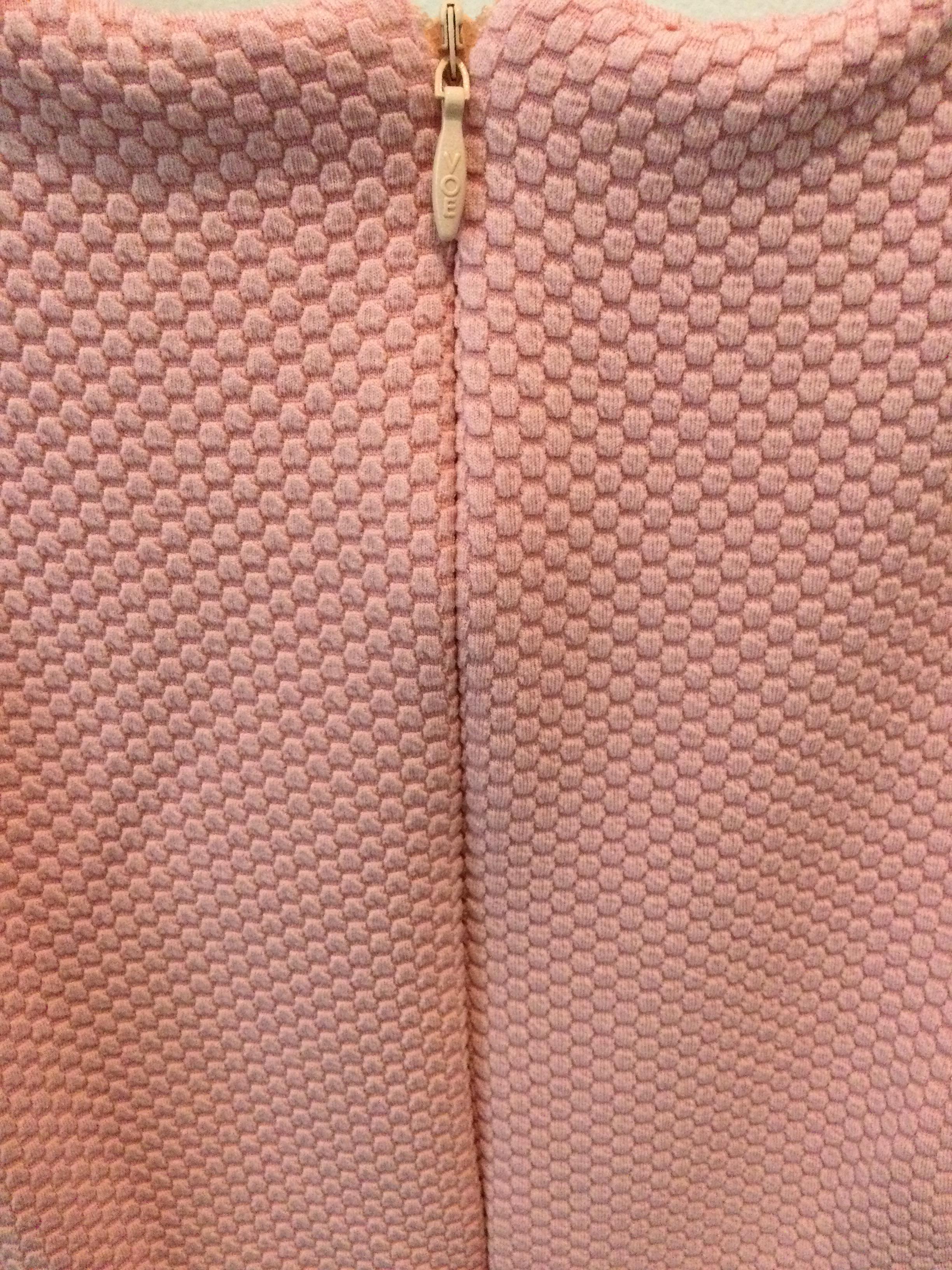 เดรสแขนกุดทรงสวยผ้านิ่ม ใส่ทำงาน ใส่เที่ยว ผ้า Waffle เนื้อผ้า มี Texture ในตัว 4 สีสวย