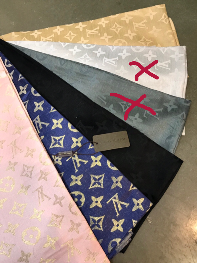 ผ้าคลุมไหล่ ผ้าพันคอ Lv ผ้าเนื้อดี นุ่ม ทอลายในตัว ลายคมชัดค่ะ หนาวนี้ห้ามพลาดค่ะ