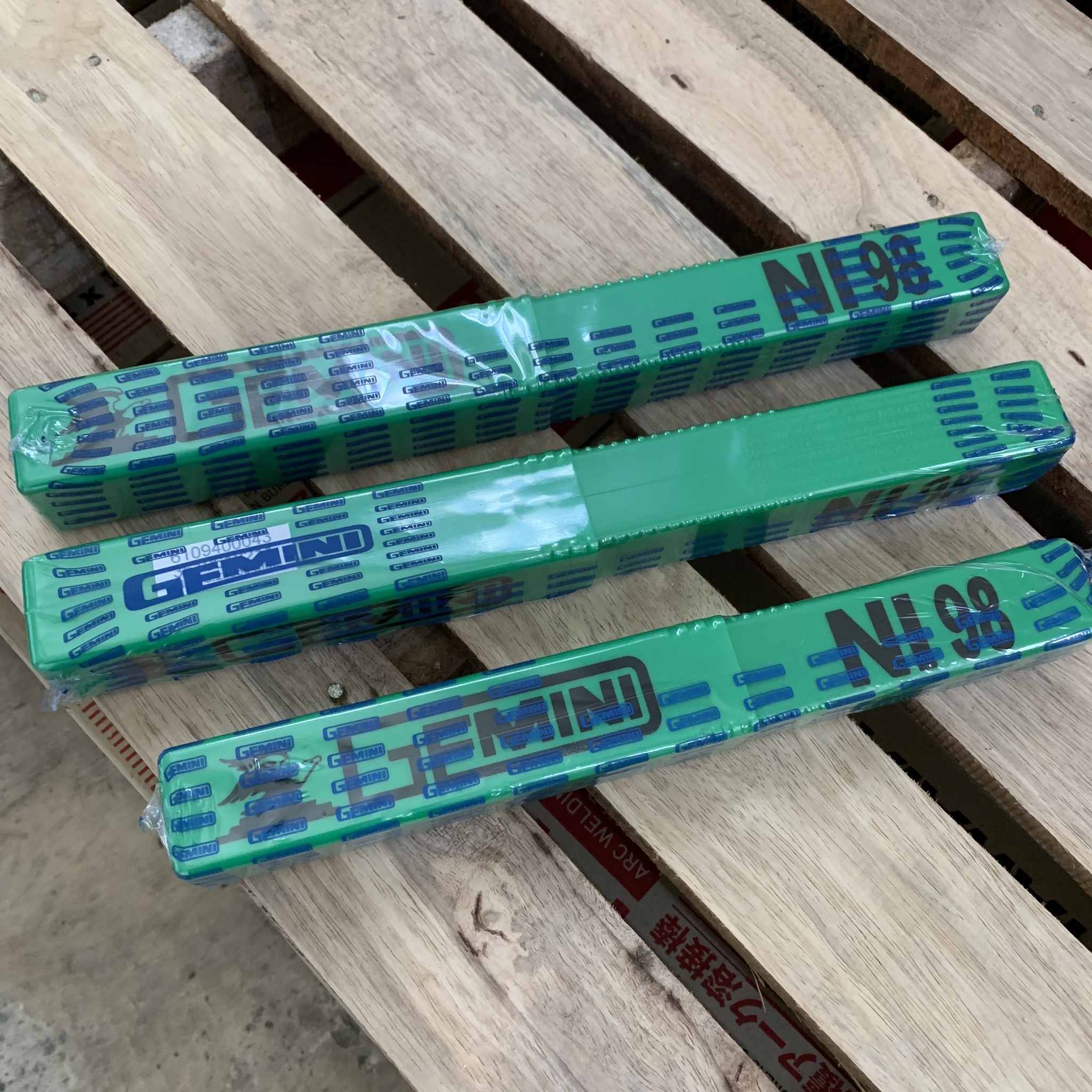 ลวดเชื่อมเหล็กหล่อ GEMINI Ni 98 ( 1 กก.)