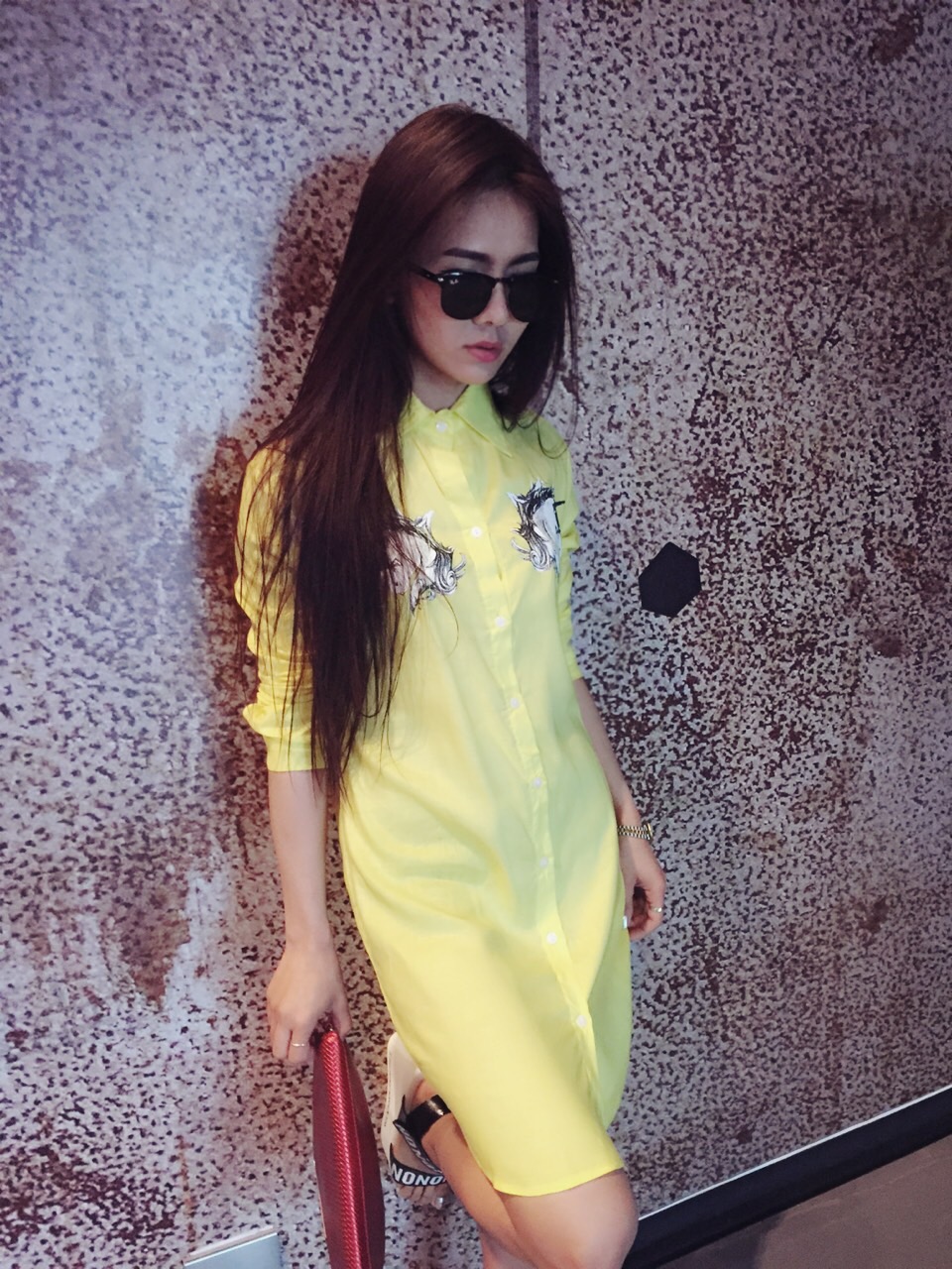 เชิ้ตเดรสยูนิคอนคิวตี้ ผ้าคอตตอนเนื้อดีดีไซน์เกร๋ พิมลายโพนี่ยูนิคอน ปกคอปักมุดทอง ใส่เป็นเดรสน่ารัก