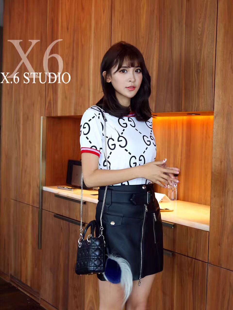 เสื้อยืดลายกุชชี่