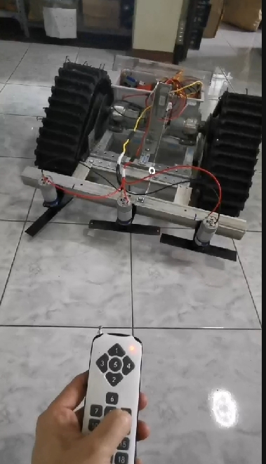 EA12 วงจรรีโมท 12V 18CH สำหรับ DIY สวิทระยะไกล รถตัดหญ้าบังคับ รถบังคับต่างๆ