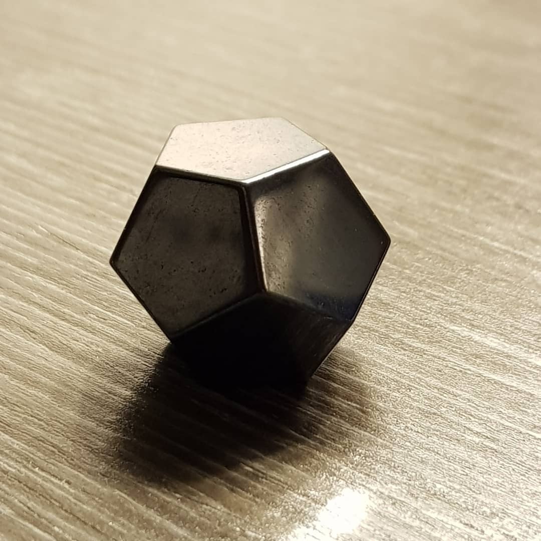 Platonic solid Stone Set in Wooden Box Set เซ็ทหินทรงตันเพลโต 5 รูปทรง