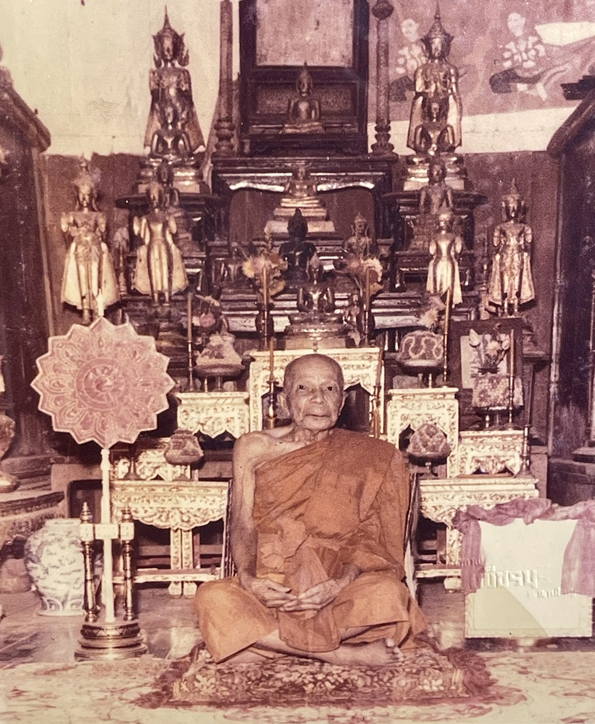 รูปถ่ายหลวงพ่อแดง ปี07 รุ่นแรก วัดเขาบันไดอิฐ หลังยันต์แดง