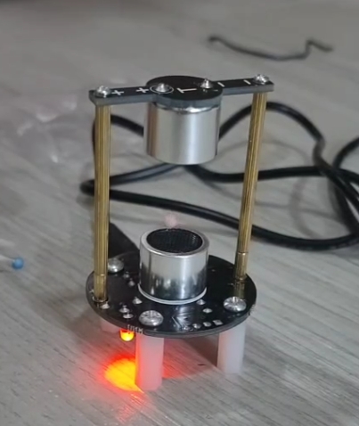 MO50 ชุดทดสอบคลื่นอัลตร้าโซนิคทำให้ของเบาๆลอยได้ สำหรับ นักศึกษา