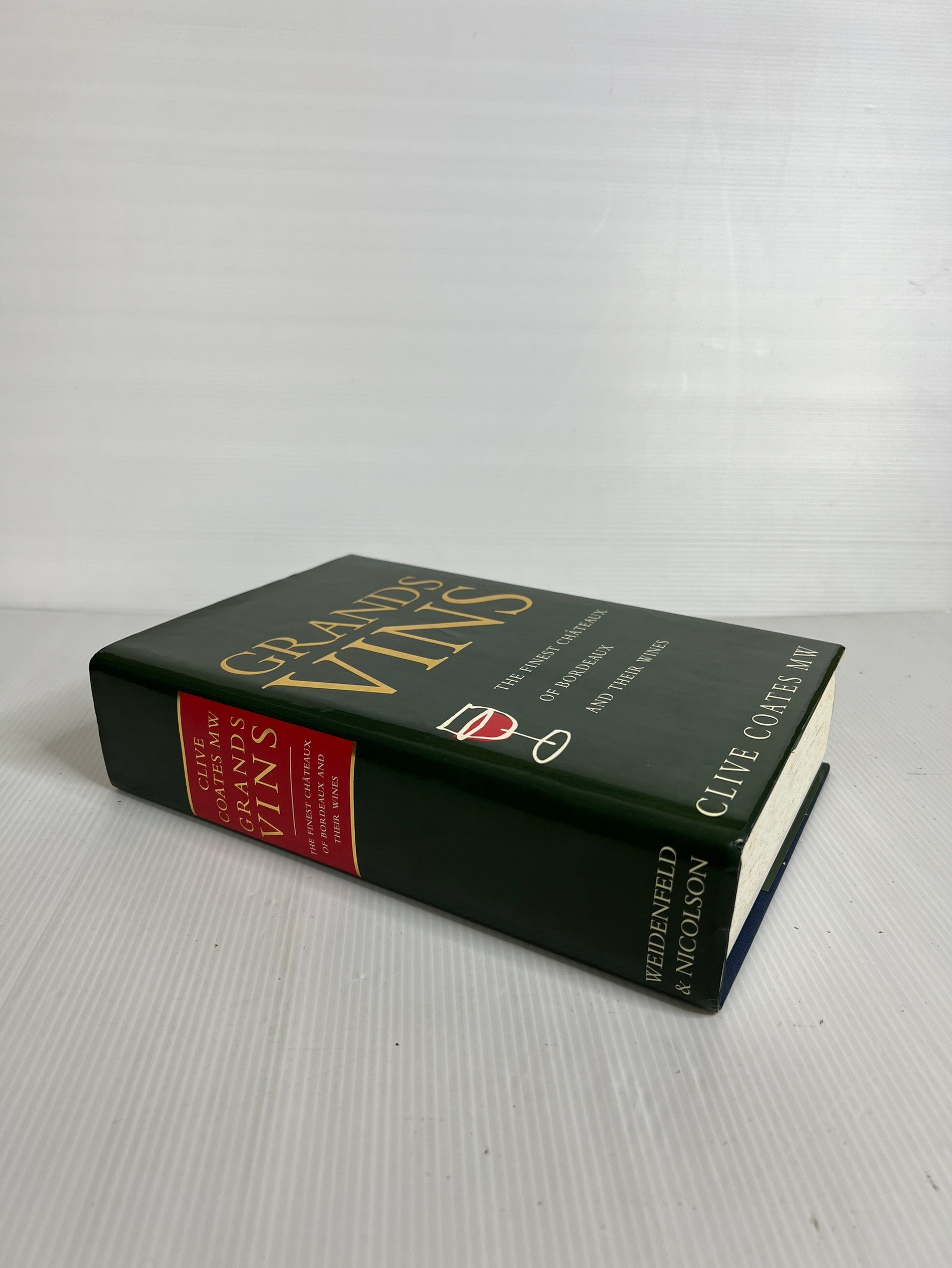 Grand Vins: The Finest Chateau Of Bordeaux And Their Wines: The Finest Chateaux of Bordeaux and Their Wines Clive Coates MW 27 Feb. 1995 90-99% Hardcover