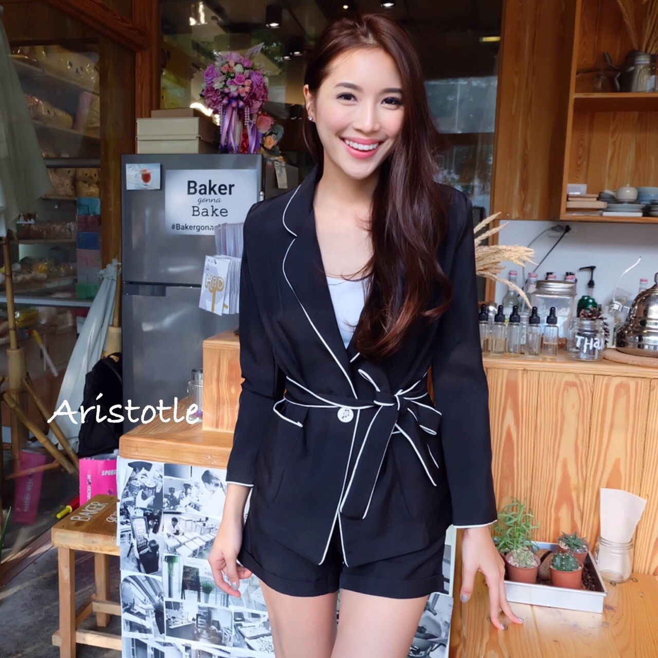 ชุดเซตสูทขาสั้น ชุดเข้าเซต เรียบหรูดูดี ใส่ได้หลายโอกาส