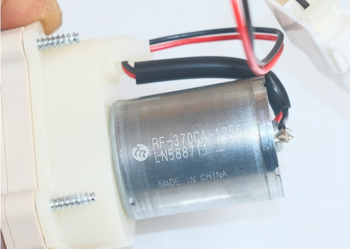 MO38 ปั๊มน้ำแรงดันสูง แบบเกียร์ ยีห้อ NIDEC JAPAN 5-12V