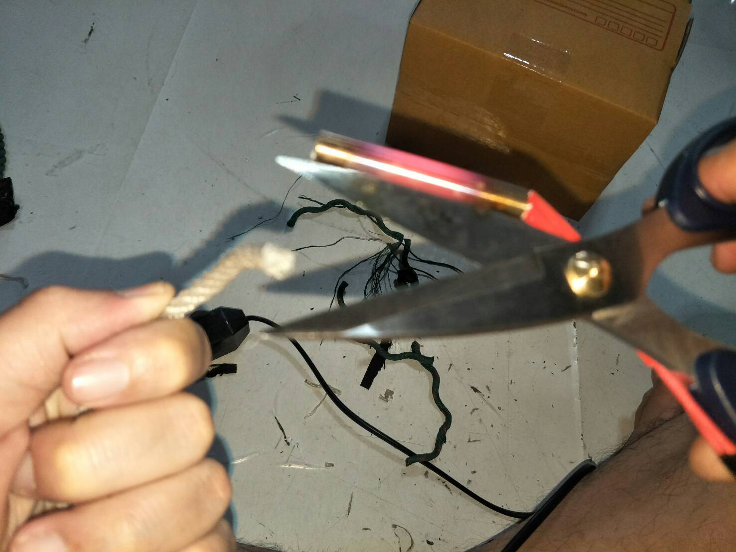 ES13 กรรไกรความร้อน19cm สำหรับตัด ริบบิ้น ผ้าไนล่อน ผ้าใบ เชือกพลาสติก