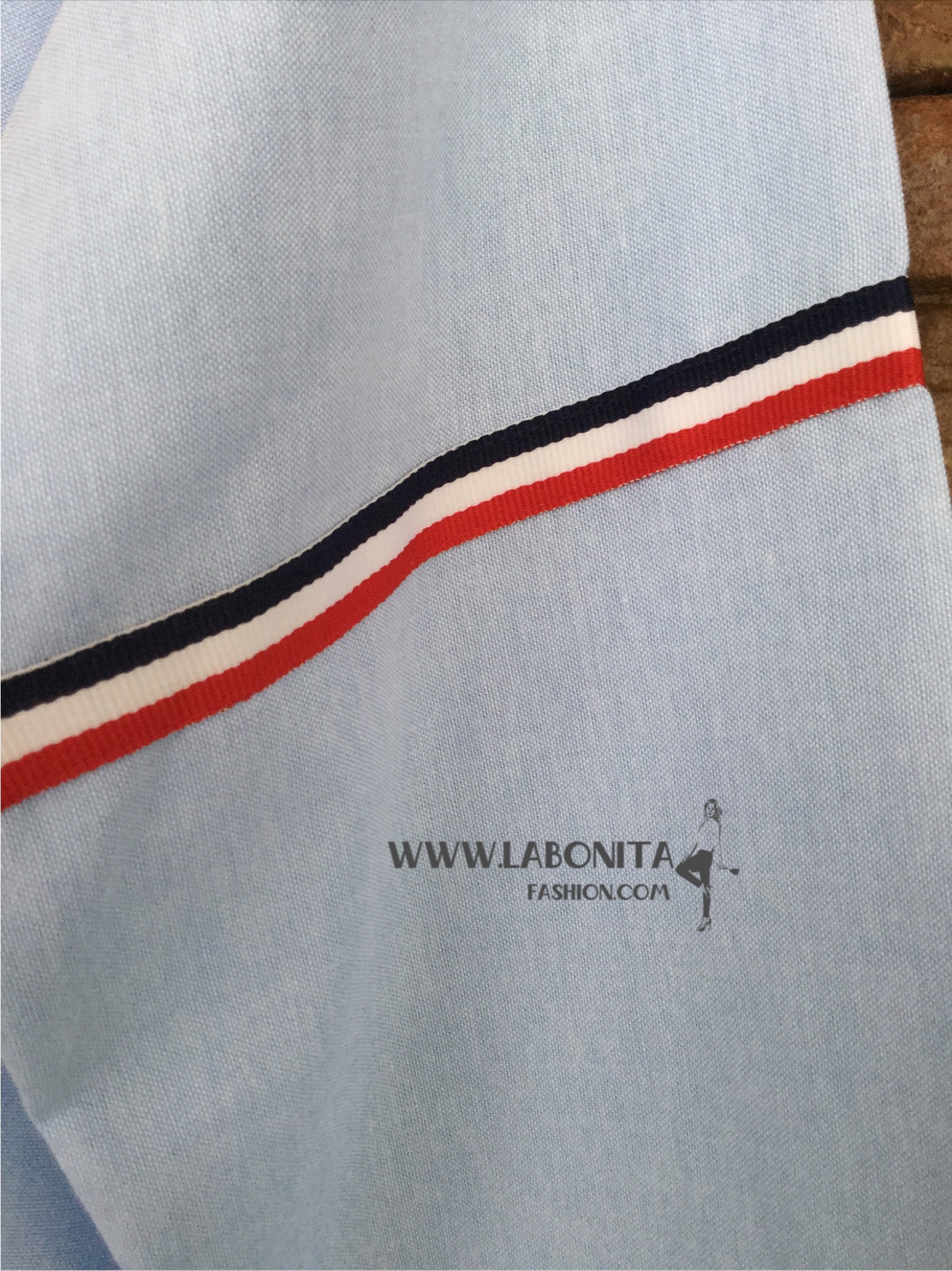 Topshop Shirt เสื้อเชิ้ต ดีไซน์ เกร๋ๆ ชิคๆ ด้วยแทบตรงแขน