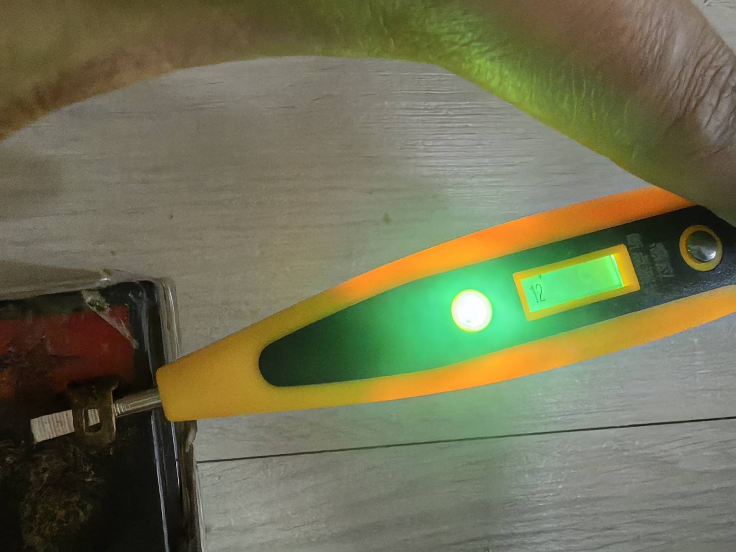 OT181 ไขควงเช็คไฟ 12-220V เช็คสายไฟขาดใน ไฟรั่ว สายไฟฝังในผนัง