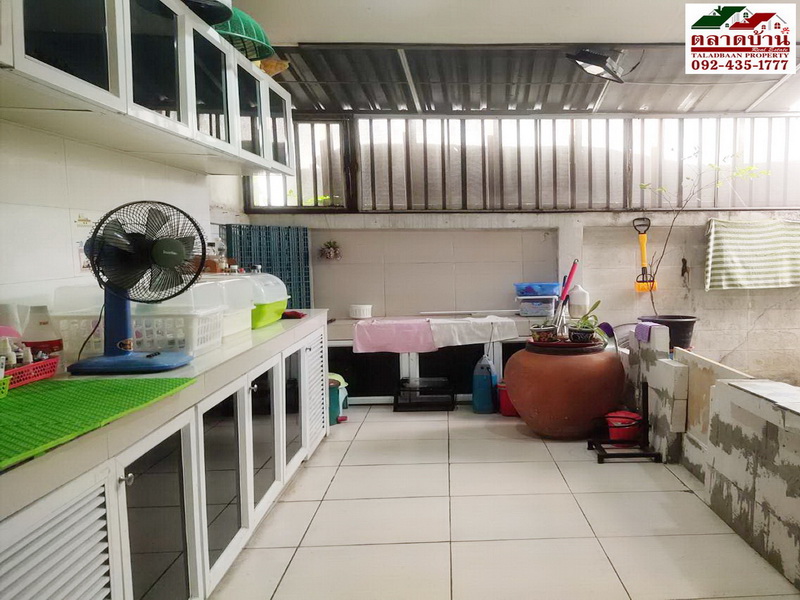 ทาวน์โฮม 3.5 ชั้น 29 ตร.ว. ซ.ลาดพร้าว 87 วังทองหลาง กทม. บ้านสวยเล่นระดับ แนวรถไฟฟ้าสายสีเหลือง บ้านหน้ากว้าง 5 เมตร โครงสร้างแข็งแรง