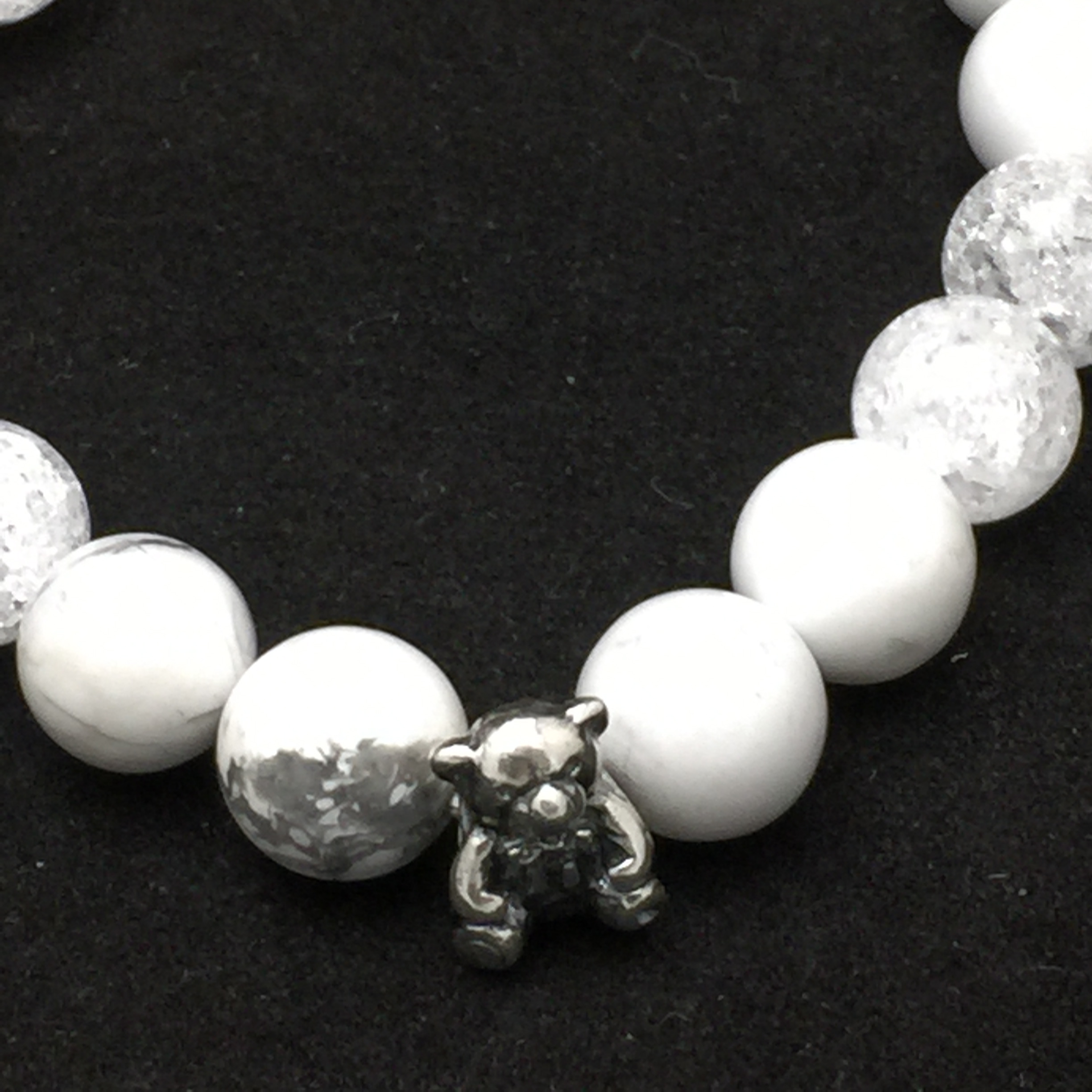 Howlite, Ice Quartz and Teddy Bear I LOVE U ฮาวไลท์ ไอซ์ควอทซ์ หมีน้อยคอยรัก Polar Bear with Love