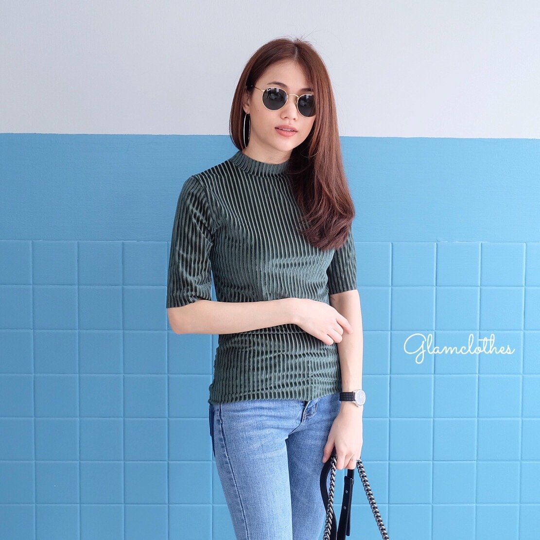 New!! velvet pleated เสื้อคอกลมเนื้อผ้ากำมะหยี่สลับซีทรูบาง ตัวนี้น่ารักค่ะ ใส่สวย คอเต่านิดๆ แต่ไม่ร้อน เพราะเนื้อไม่หนา ใส่สบายมากค่ะ