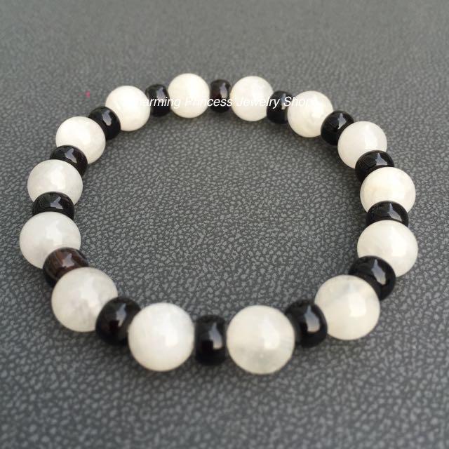 Moonstone and Black Onyx มูนสโตน Moonstone 8 มม เสริมเสน่ห์แห่งความเป็นหญิง ดึงดูดเพศตรงข้าม ขจัดปัญหามือที่สาม