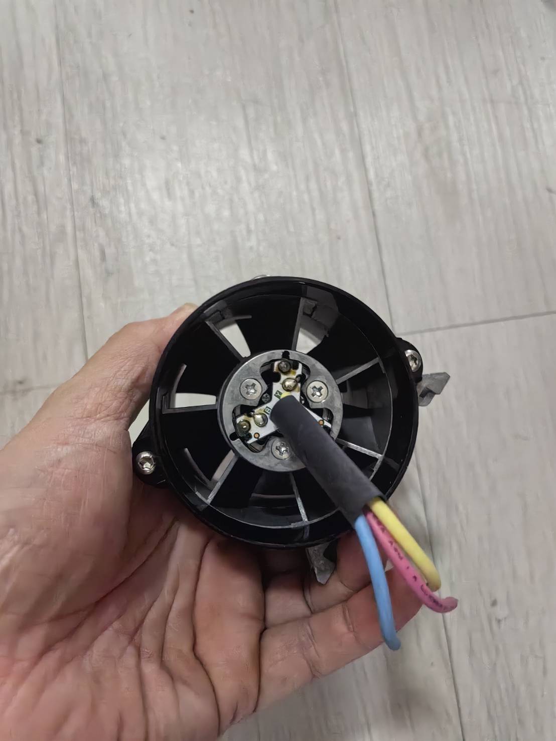 FAN08 พัดลมบลัสเลสแรงสูง 20000 รอบ ไฟ 12V 20A *** เลือกสินค้าก่อนซื้อ