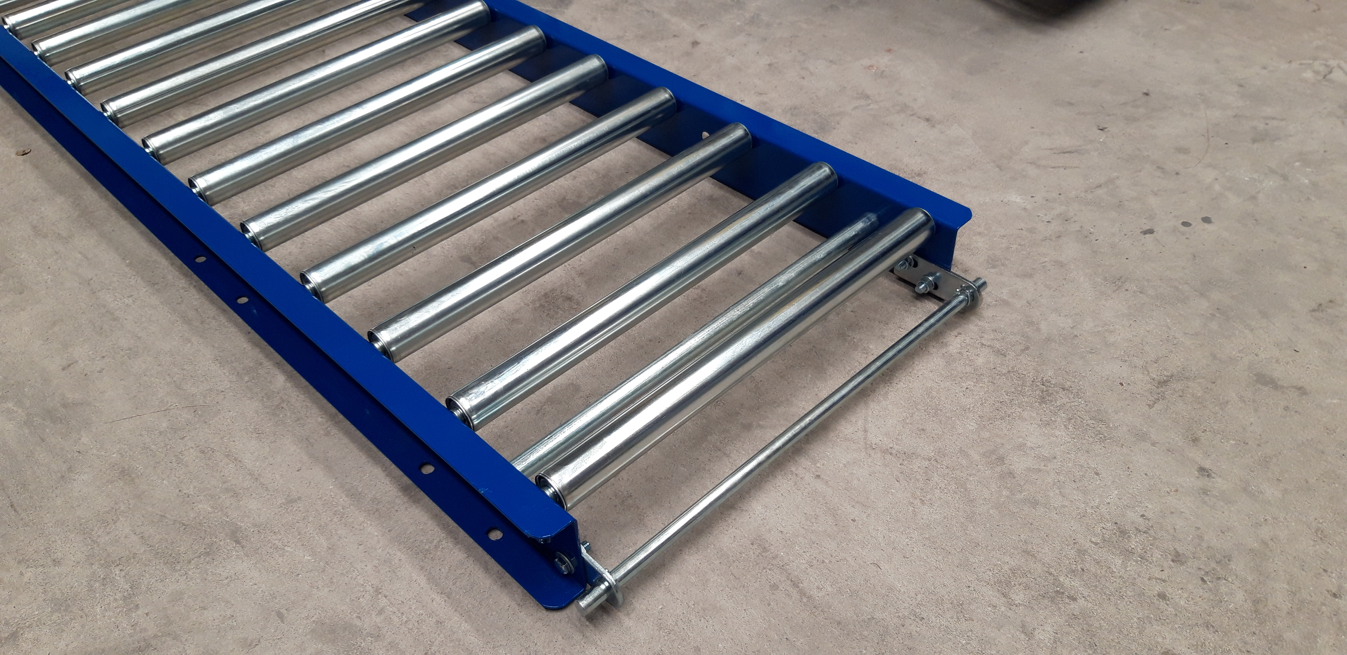 SPEEDWAY รางลูกกลิ้งลำเลียงสินค้า กว้าง 40 cm ยาว 3 M ( Model SR32B - 4030 )