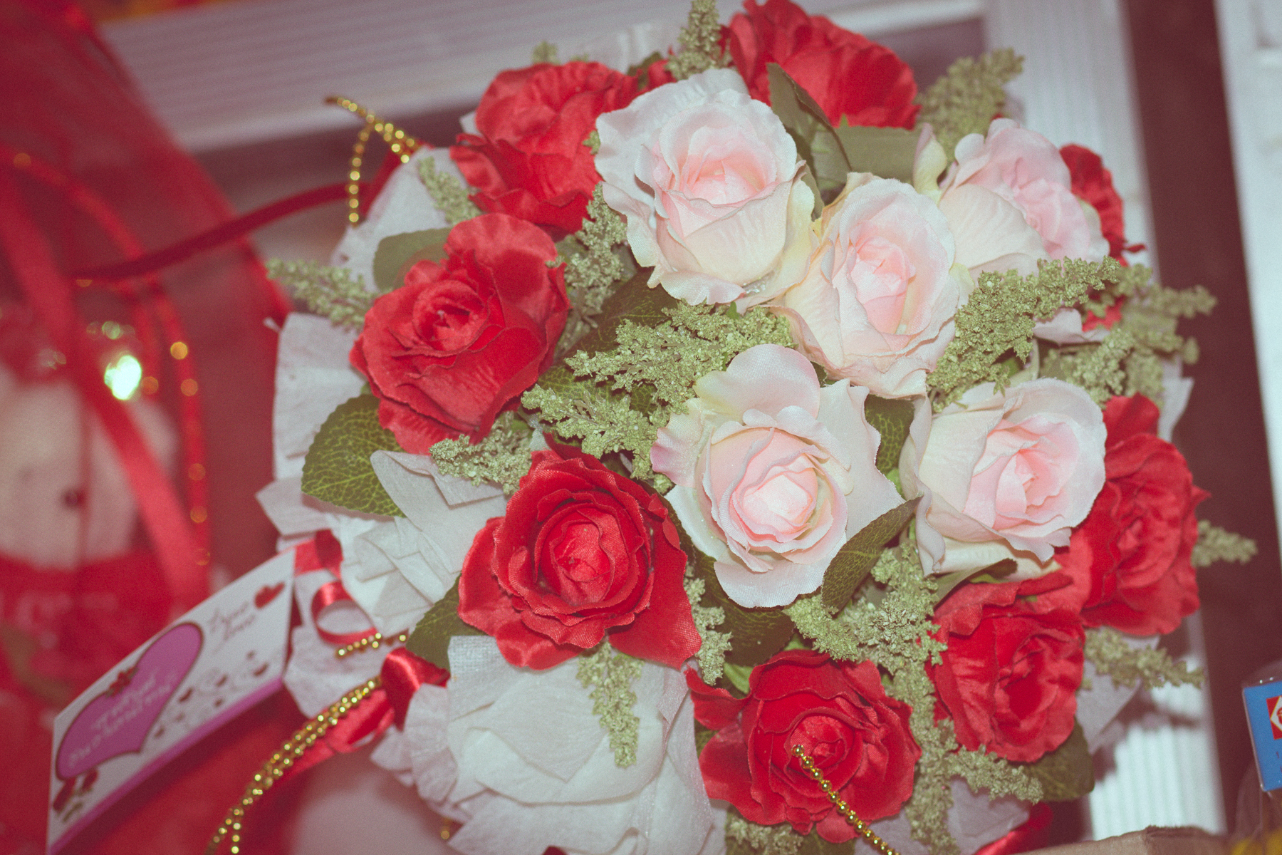 ช่อดอกไม้แห้ง ดอกกุหลาบคละสี