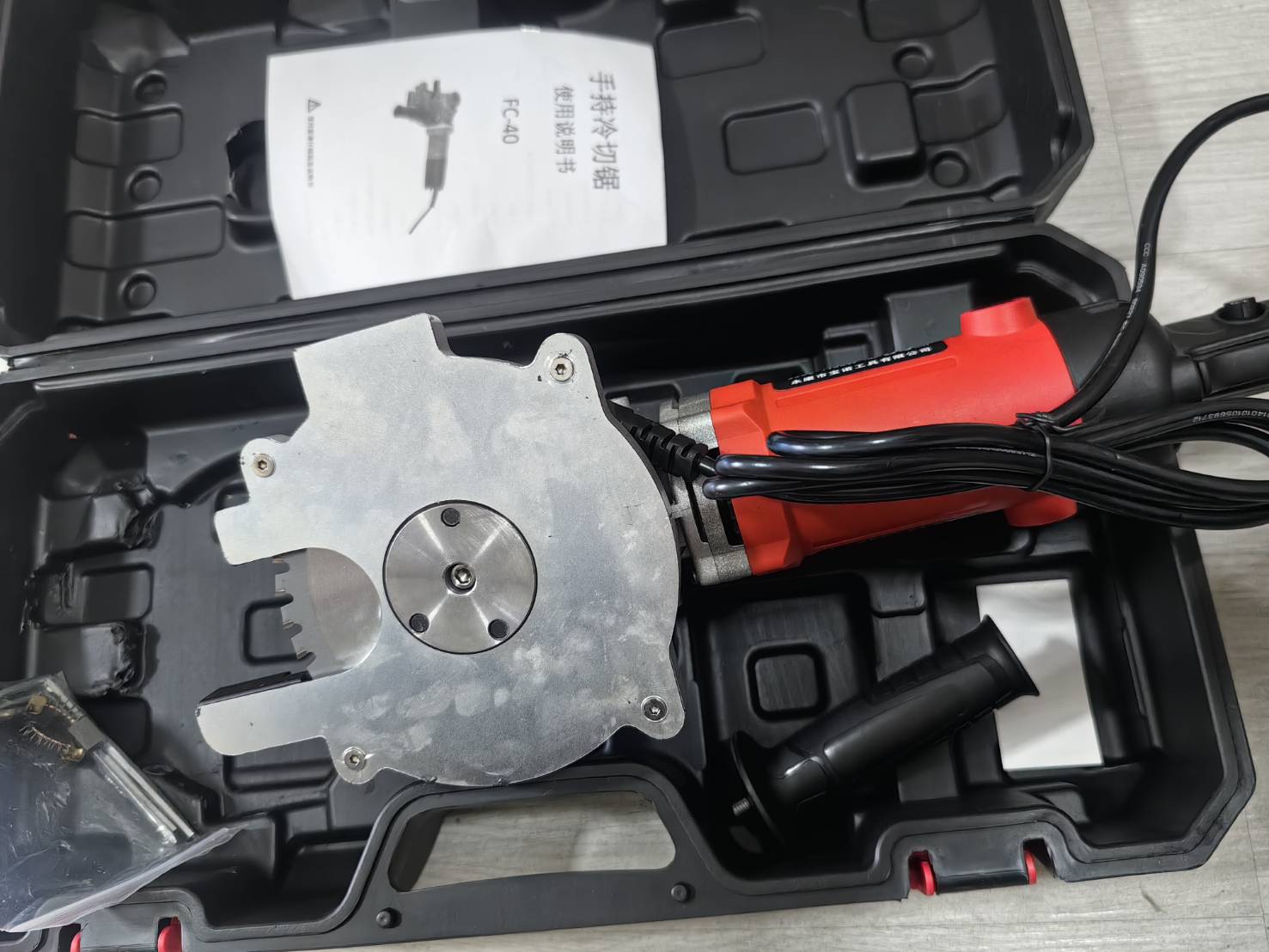 ES33 เครื่องตัดเหล็กเพลา เหล้กข้ออ้อย ตัดเร็วภายใน 10 วิ น้ำหนักเบา พกพาง่าย สะดวก ปลอดภัย