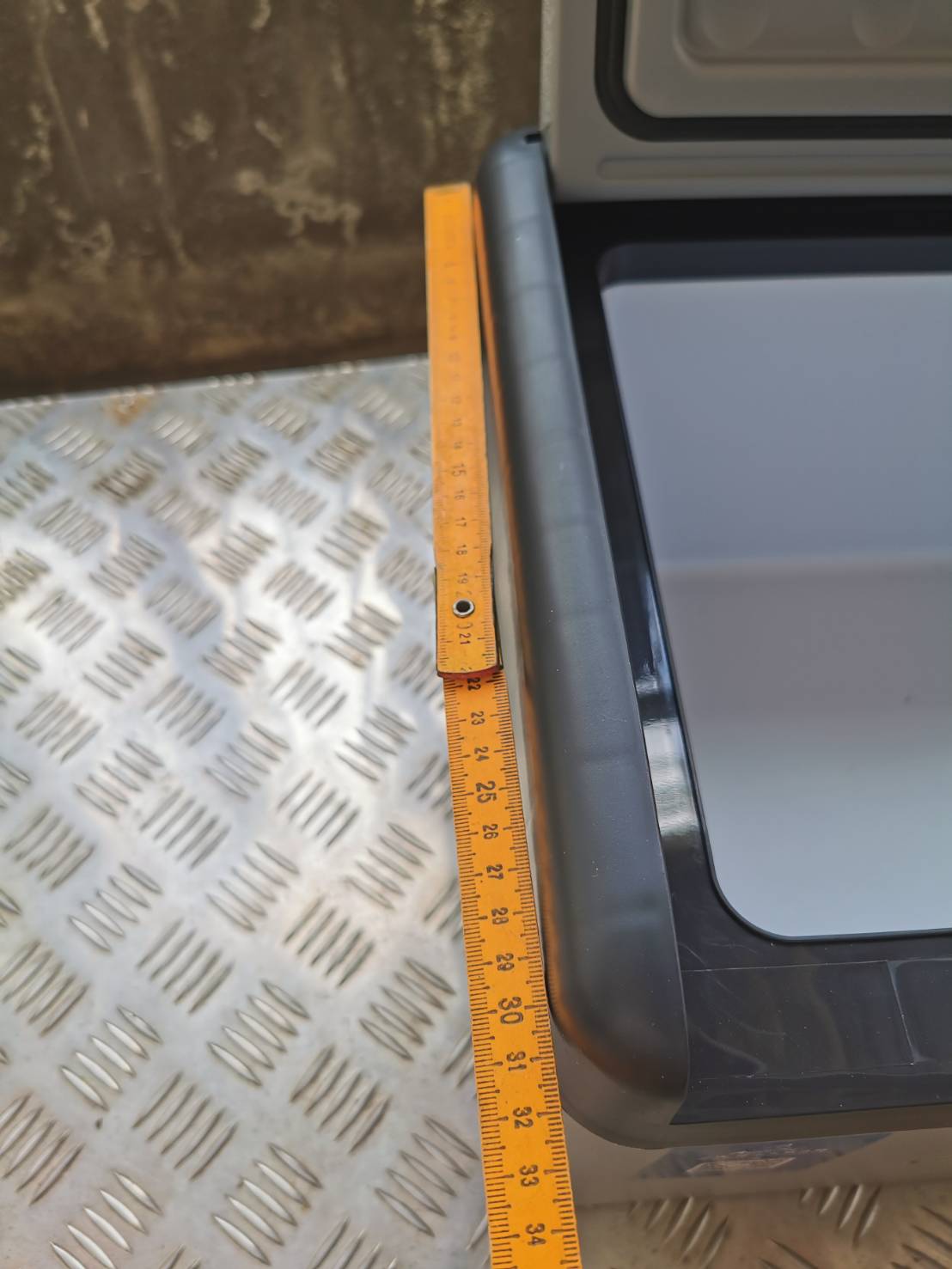 OT220 ตู้แช่เย็นถึงแข็ง -20 ขนาด 15 ลิตร ใช้ไฟ 12V/24V