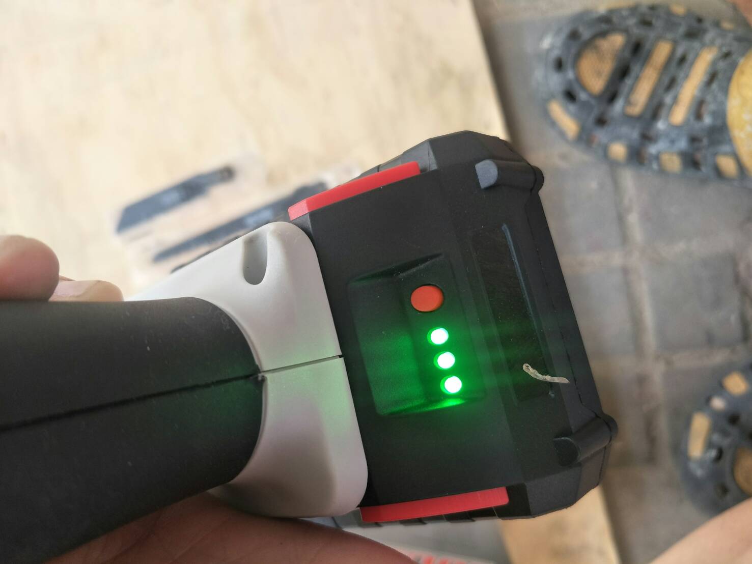 ES11 เลื่อยชักไฟฟ้า 21V งานเลื่อยไม้ เหล้ก ตัดกิ่งทำสวน ใช้ง่าย พกพาสะดวก