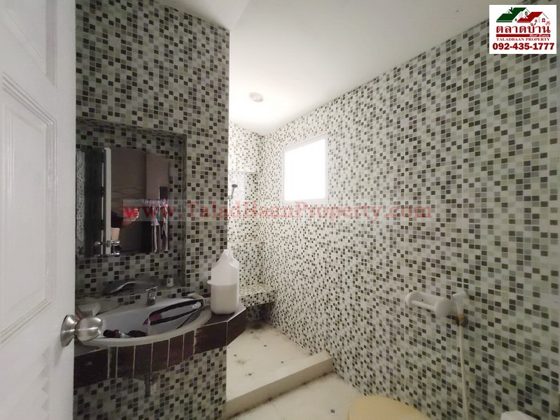 บ้านเดี่ยว 105 ตร.ว. ม.รัตนวรรณ 2 คลอง 4 ลำลูกกา ปทุมธานี บ้านสวย ทำเลดี หน้ากว้าง 30 เมตร